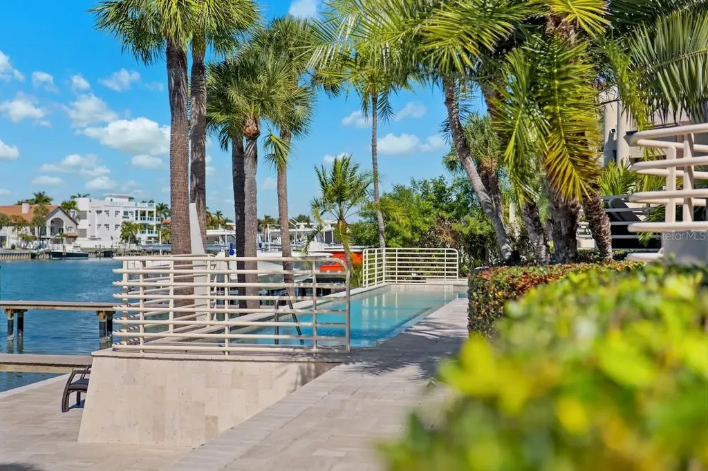 740 Pinellas Bayway S Tierra Verde FL 33715