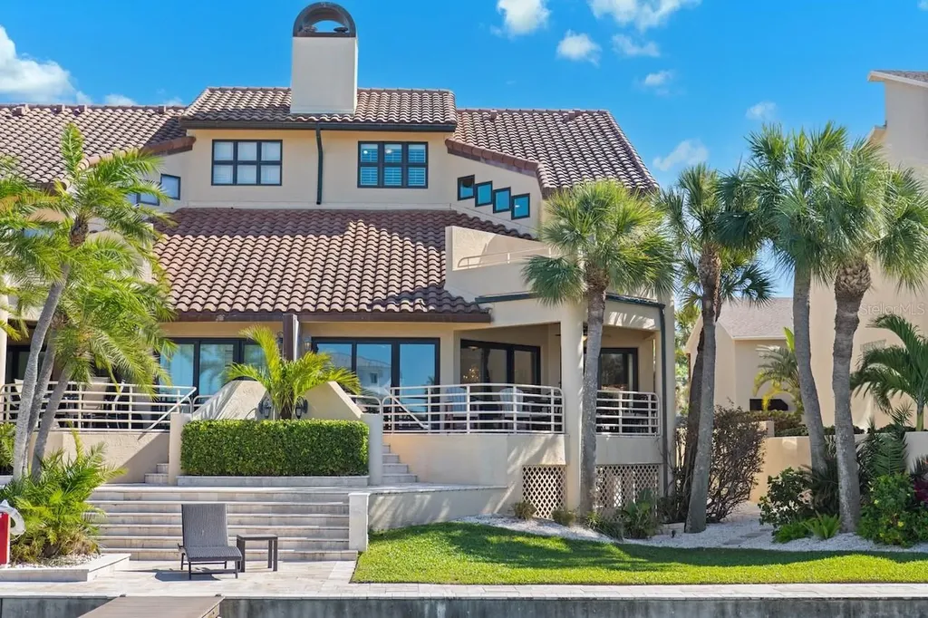 740 Pinellas Bayway S Tierra Verde FL 33715