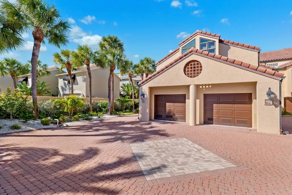 740 Pinellas Bayway S Tierra Verde FL 33715