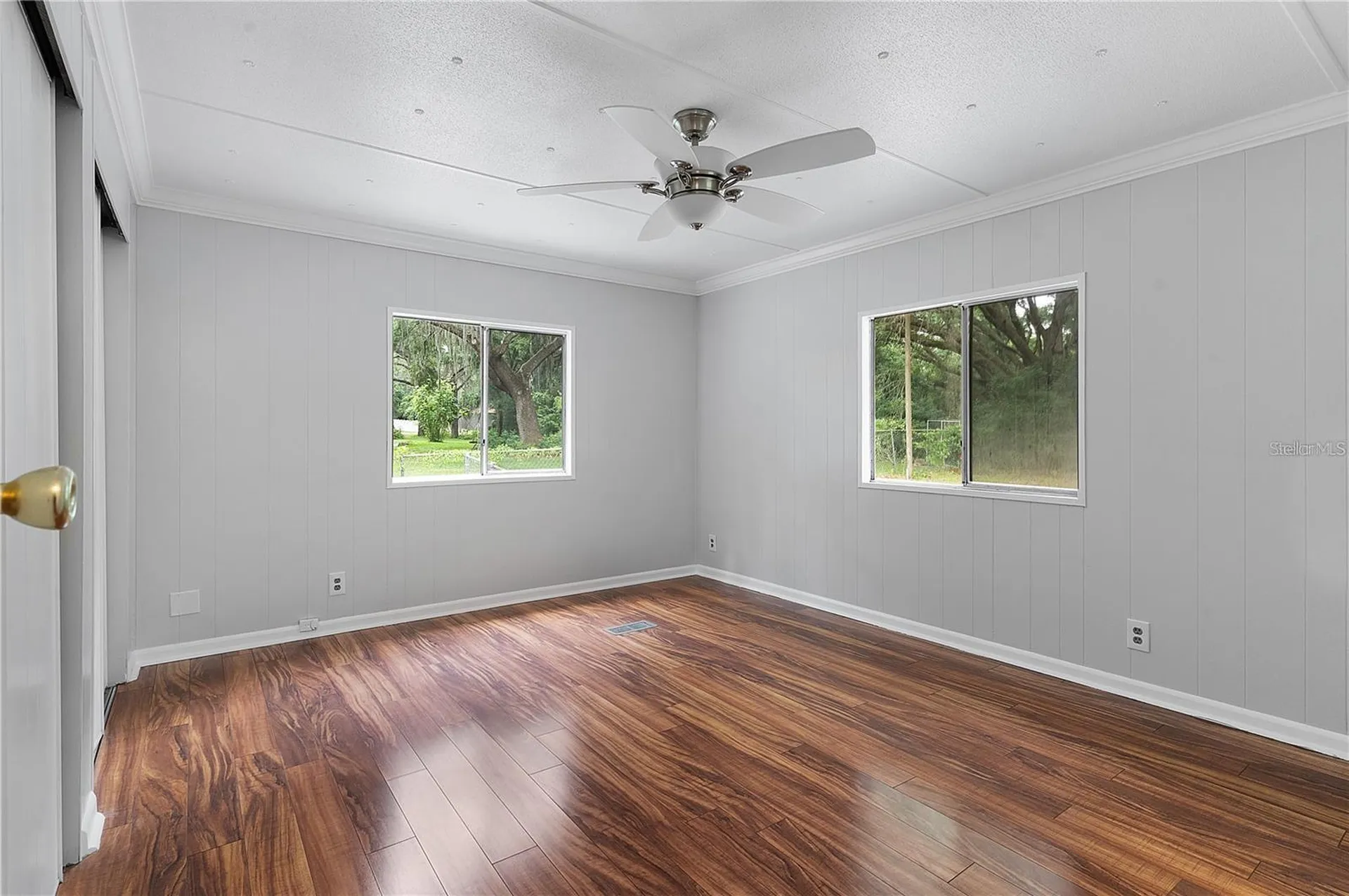 302 Ivanhoe Circle Lady Lake FL 32159