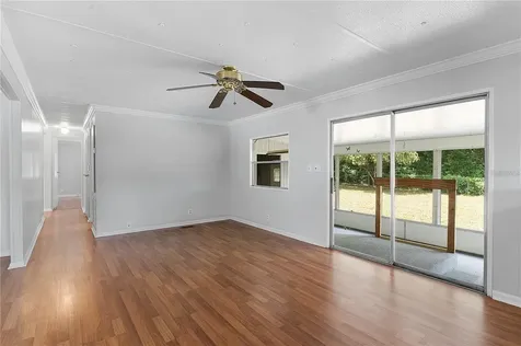 302 Ivanhoe Circle Lady Lake FL 32159