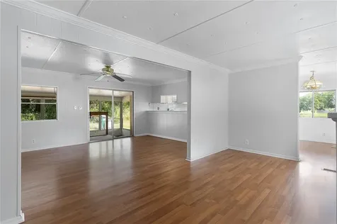 302 Ivanhoe Circle Lady Lake FL 32159
