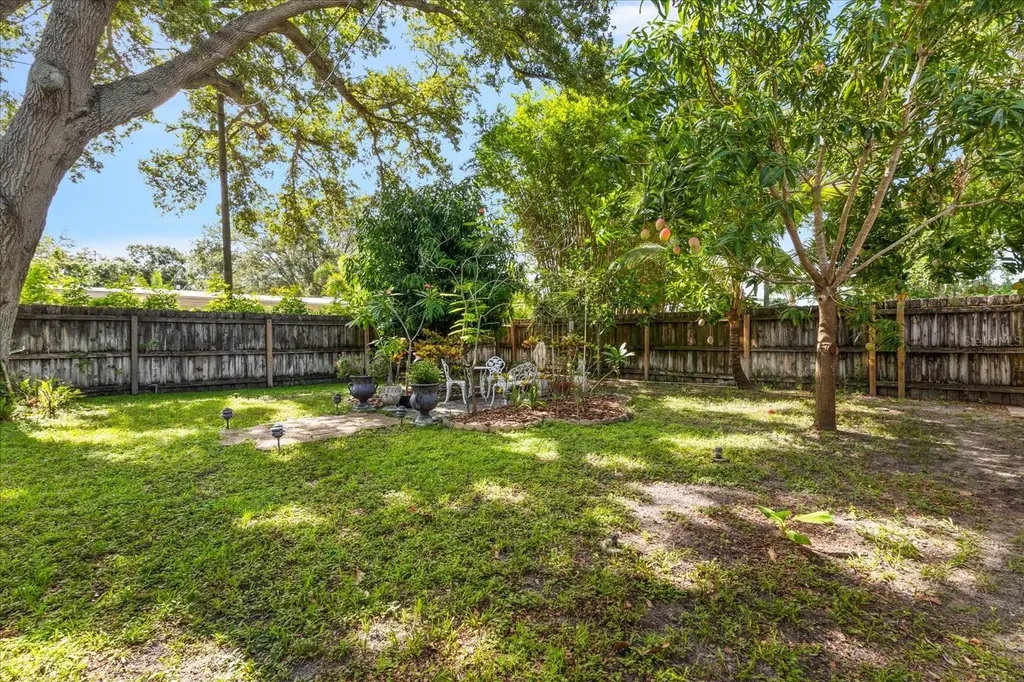 655 42nd Avenue N St Petersburg FL 33703