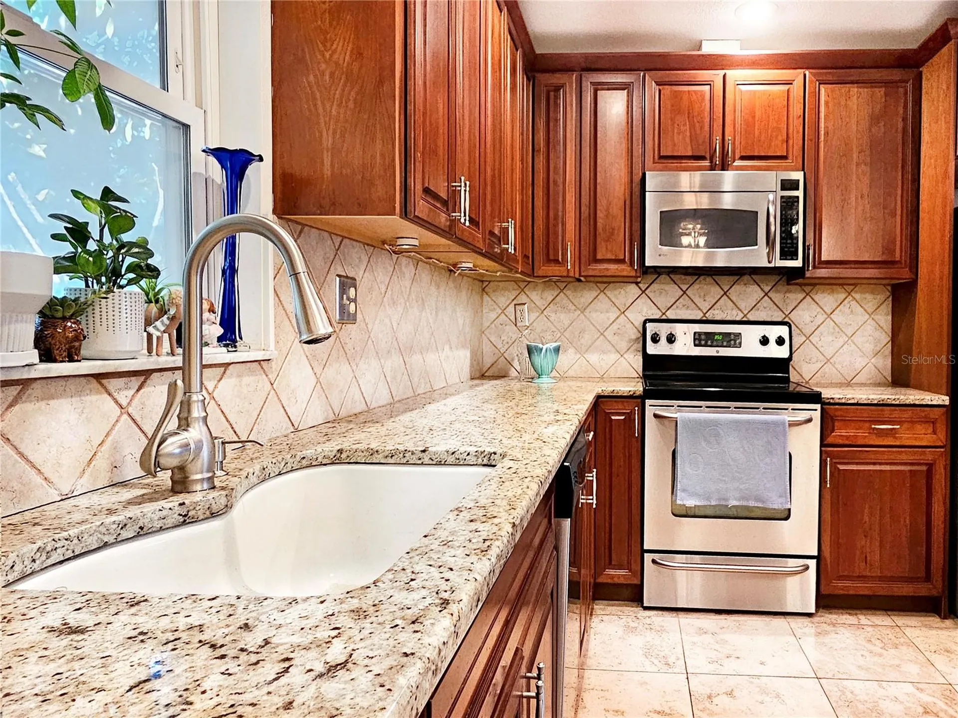 655 42nd Avenue N St Petersburg FL 33703