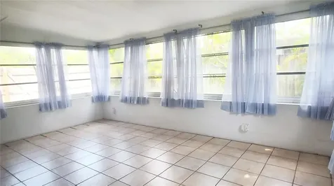 655 42nd Avenue N St Petersburg FL 33703
