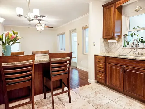 655 42nd Avenue N St Petersburg FL 33703