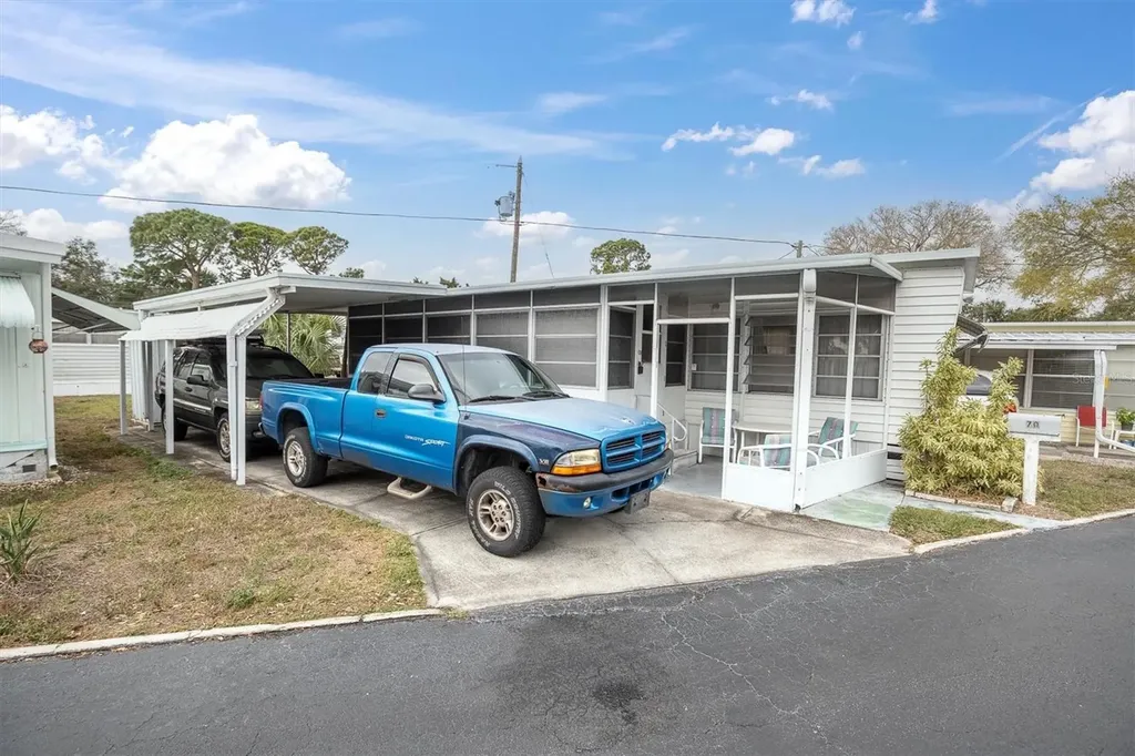 7801 34th Avenue N St Petersburg FL 33710