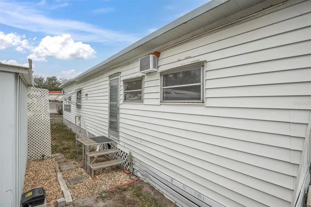 7801 34th Avenue N St Petersburg FL 33710