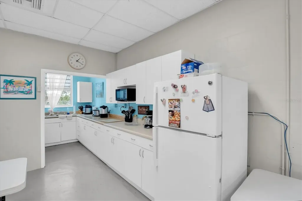 7801 34th Avenue N St Petersburg FL 33710