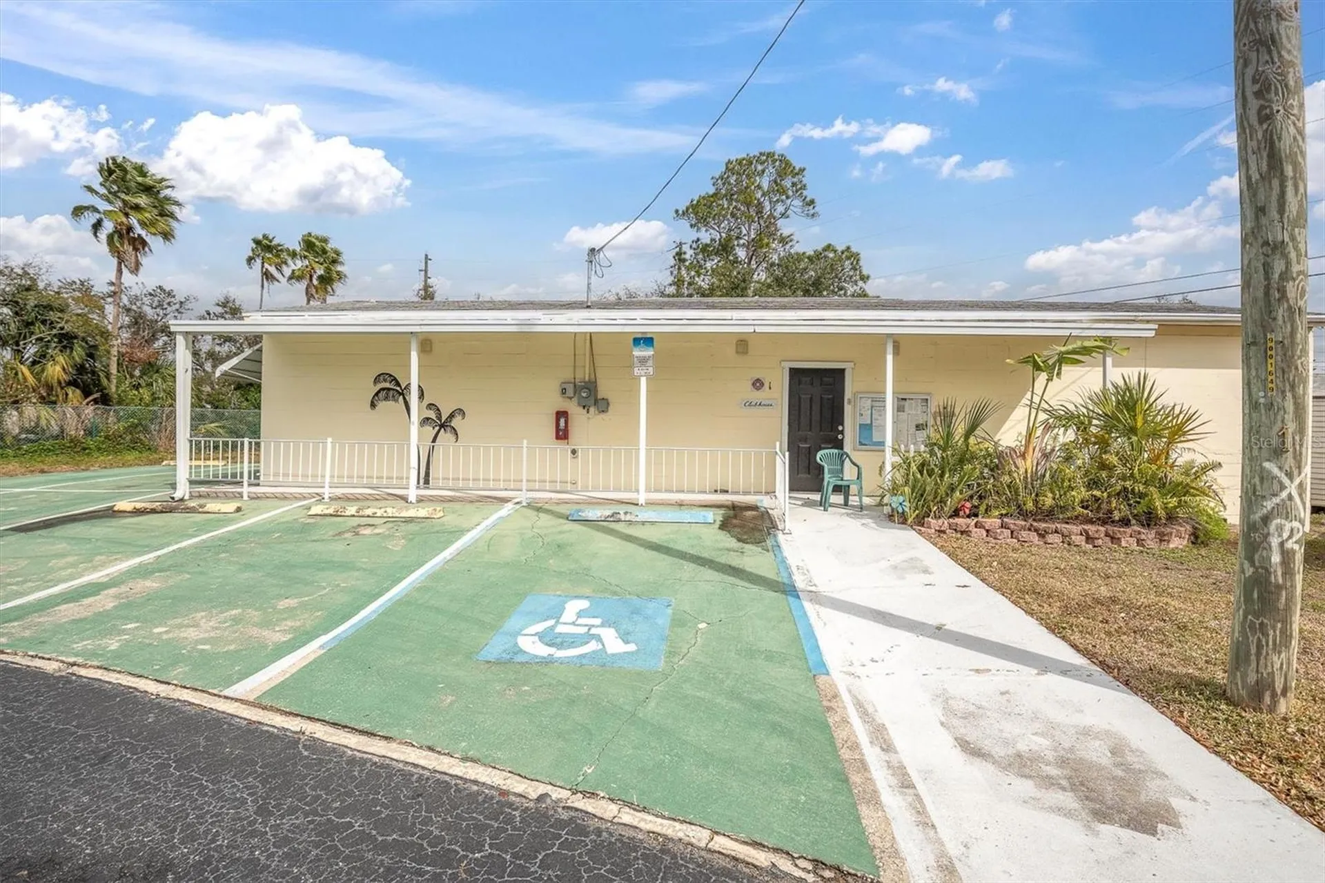 7801 34th Avenue N St Petersburg FL 33710