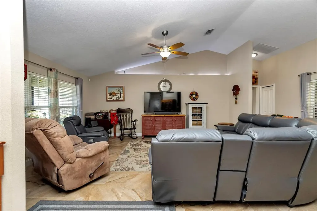 8489 SE 158th Place Summerfield FL 34491