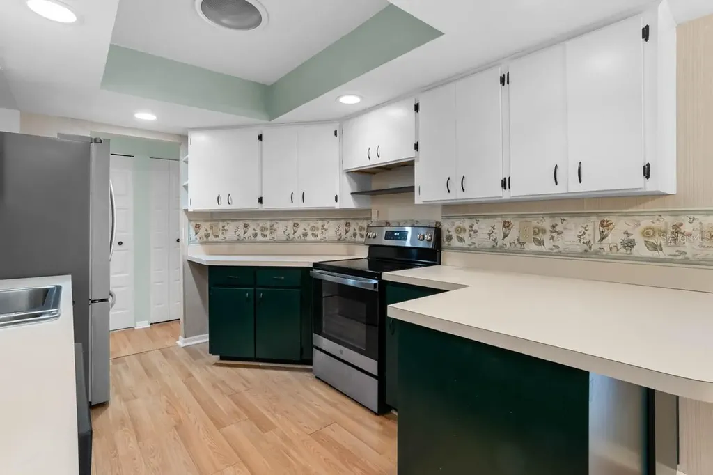 1102 Harefield Circle Sun City Center FL 33573