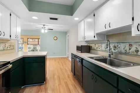 1102 Harefield Circle Sun City Center FL 33573
