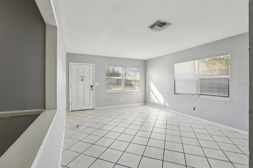1809 W Crawford Street Tampa FL 33604