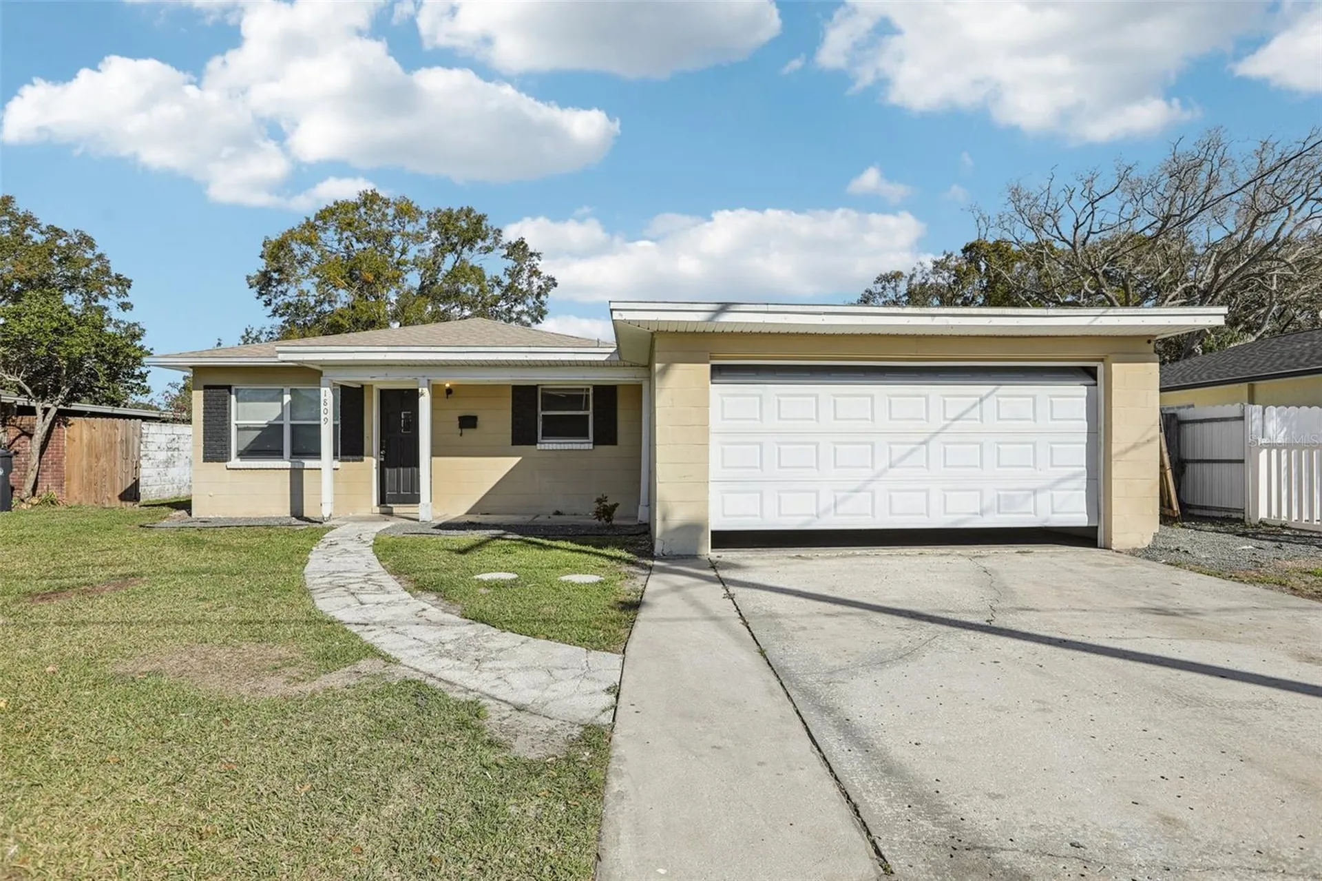 1809 W Crawford Street Tampa FL 33604
