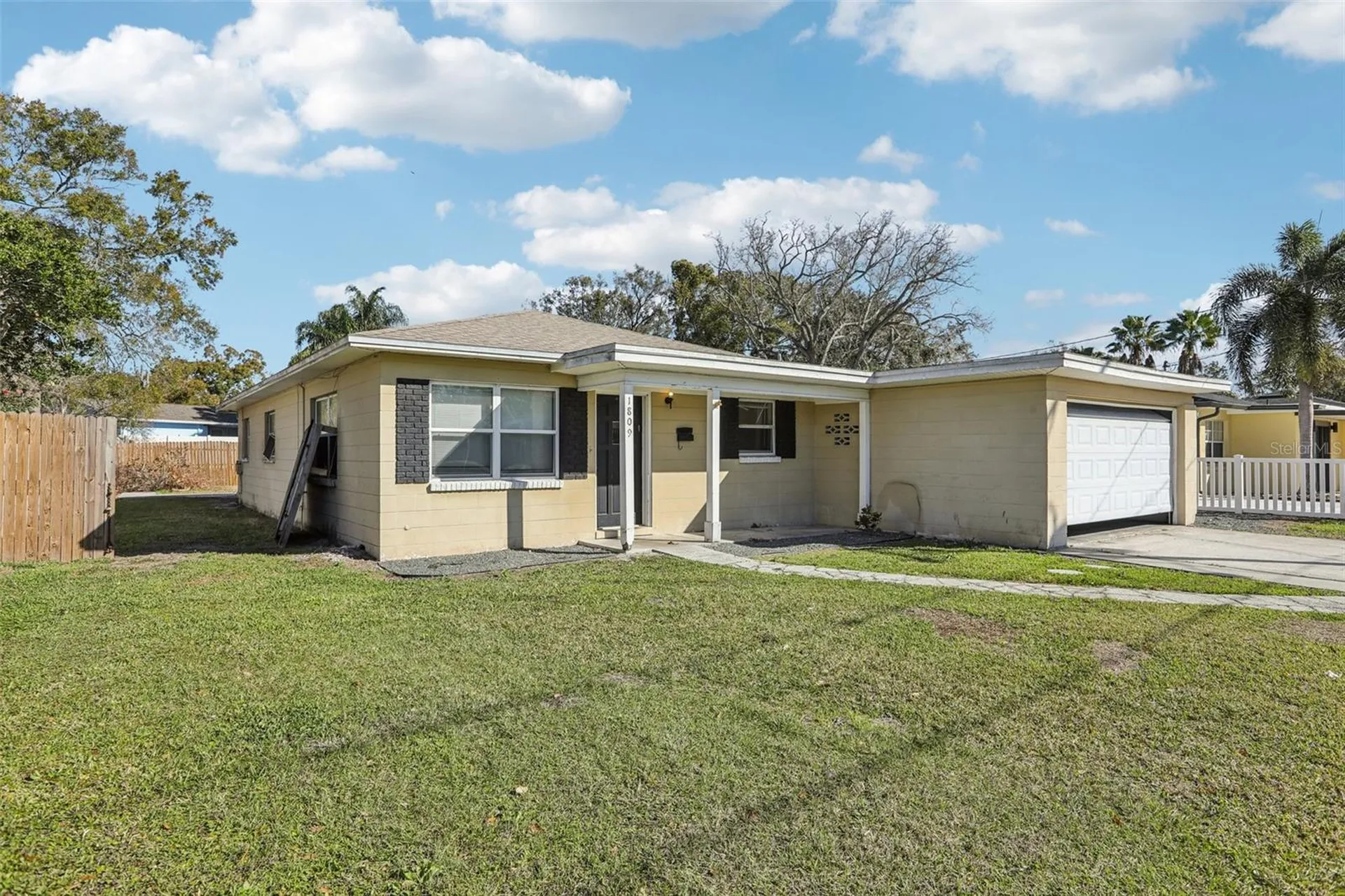 1809 W Crawford Street Tampa FL 33604