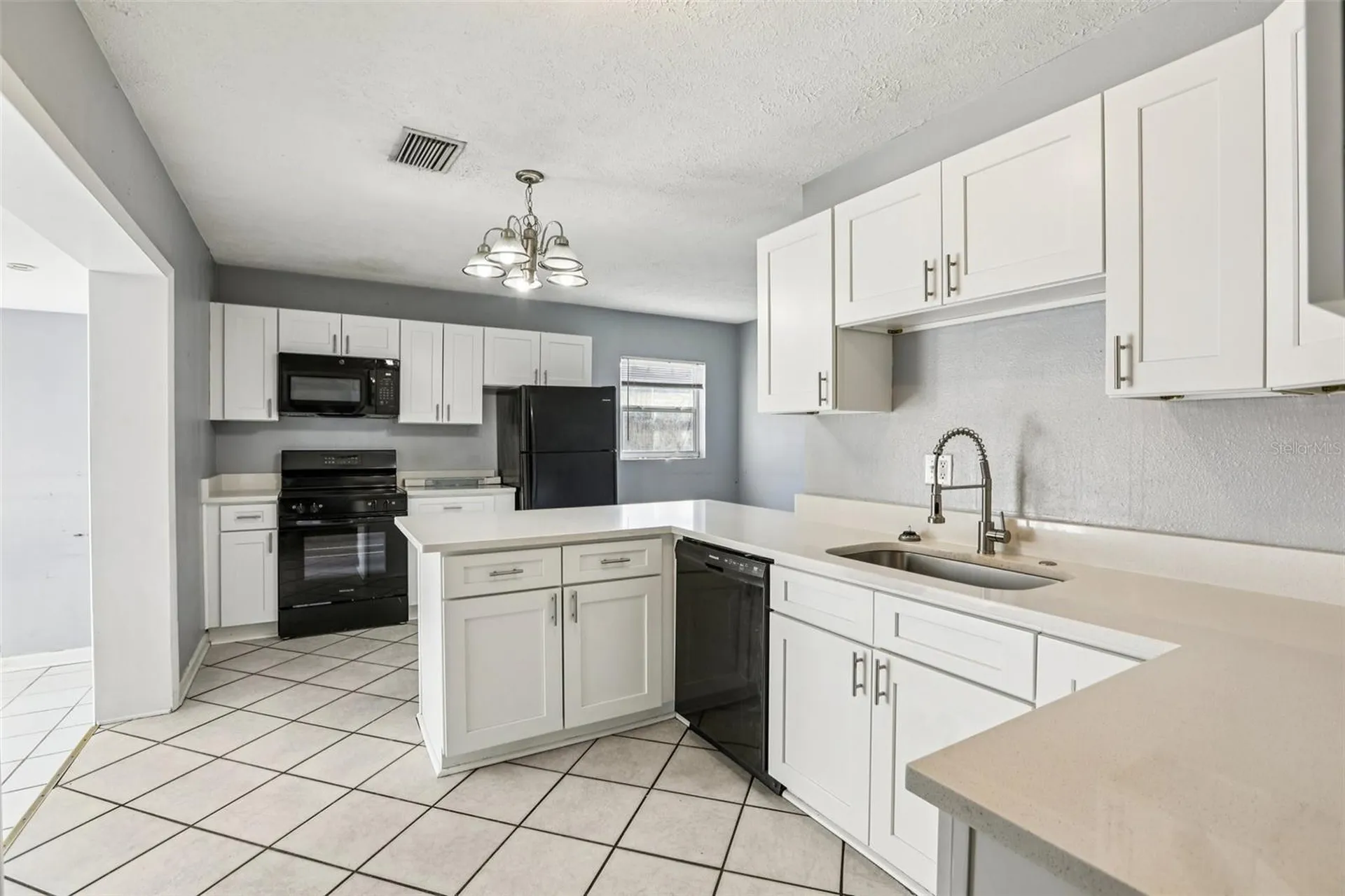 1809 W Crawford Street Tampa FL 33604