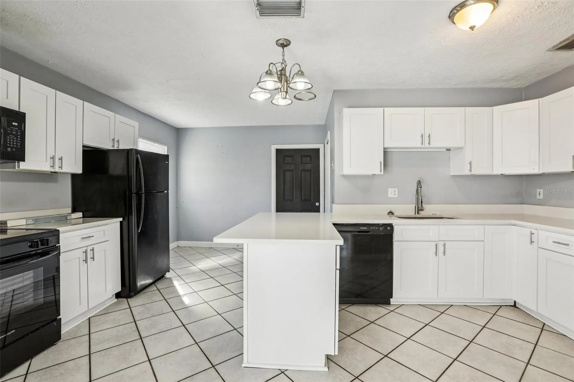 1809 W Crawford Street Tampa FL 33604
