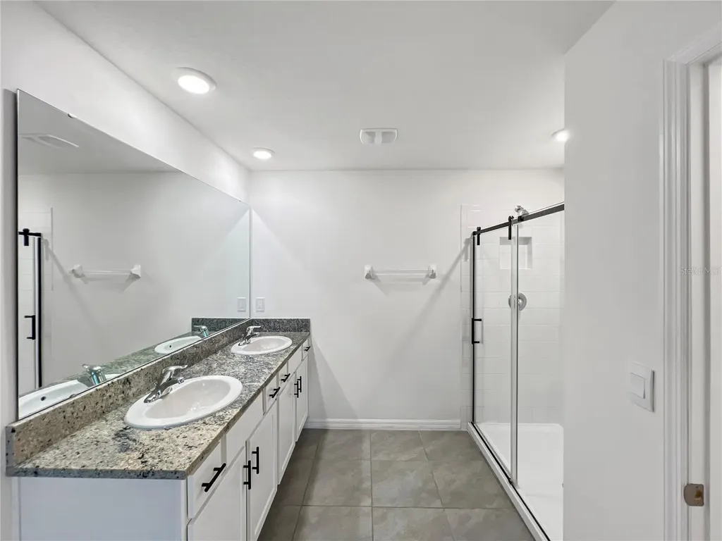 5563 SW 43rd Court Ocala FL 34474