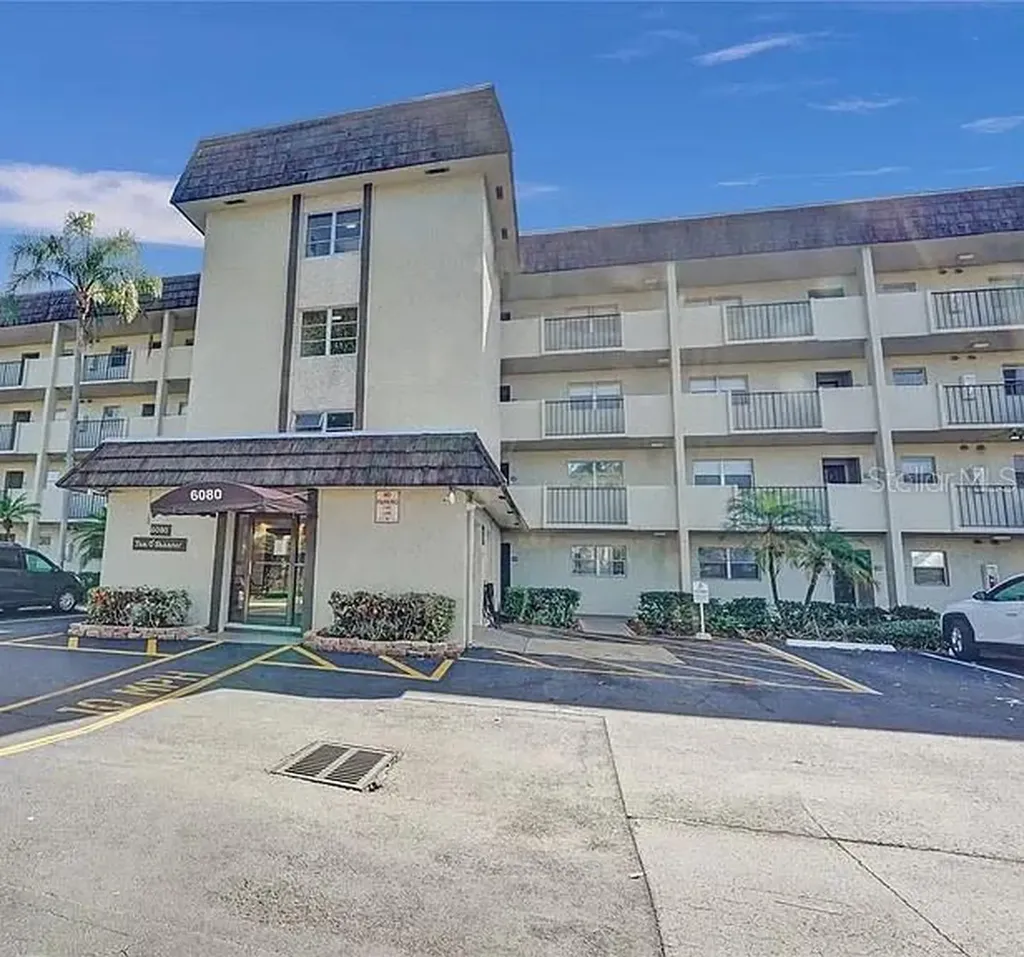 6080 NW 44th Street Lauderhill FL 33319