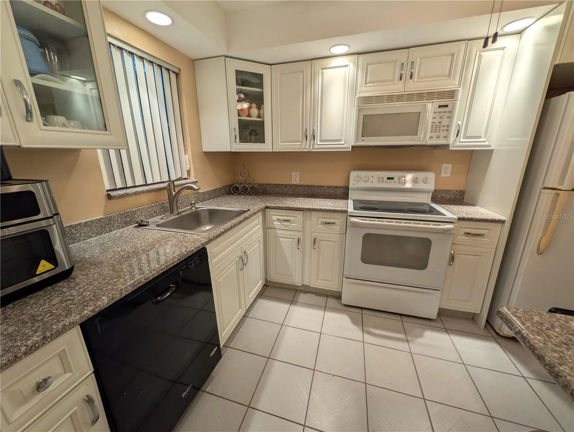 6080 NW 44th Street Lauderhill FL 33319