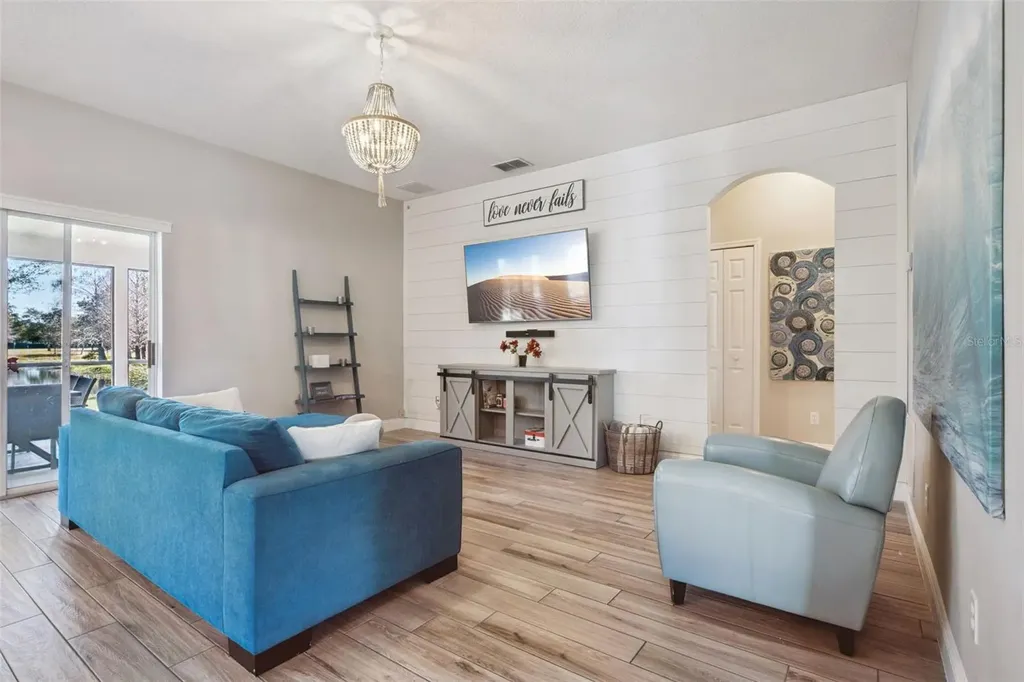 9319 Marsh Oaks Court Orlando FL 32832