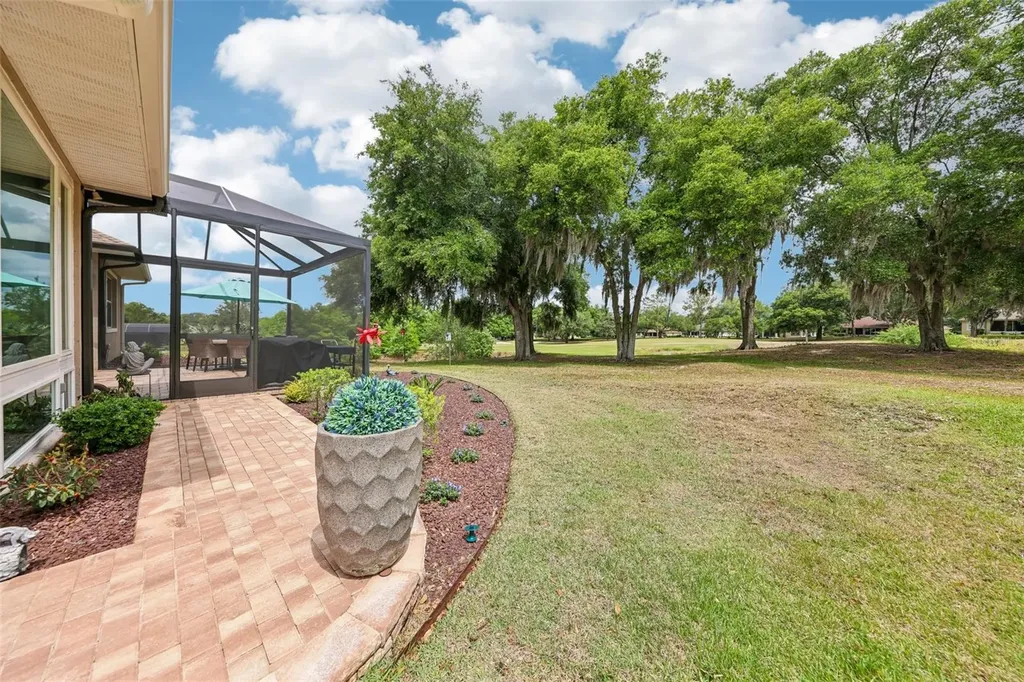 5096 Greens Drive Lady Lake FL 32159