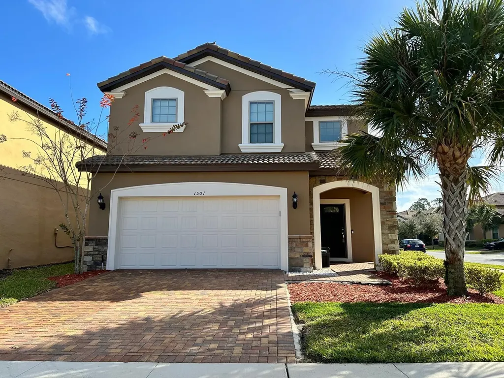 1501 Mumbai Way Kissimmee FL 34747
