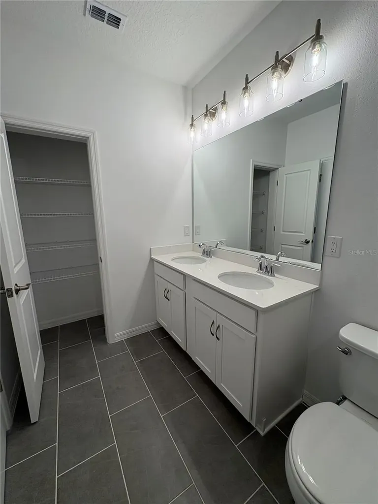 9716 Tate Lane Westchase FL 33626