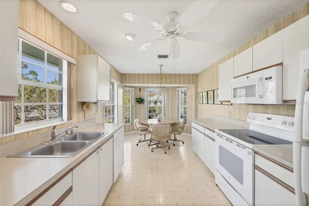 1800 Ashley Drive Venice FL 34292