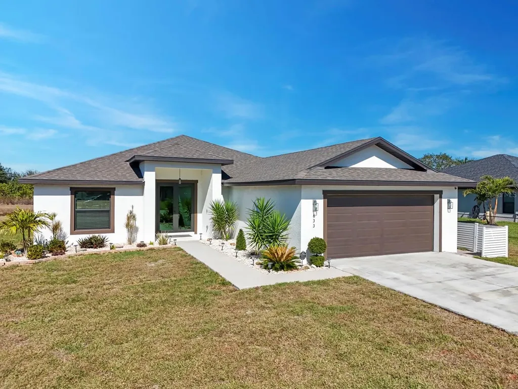 633 Carrillon Avenue S Lehigh Acres FL 33974