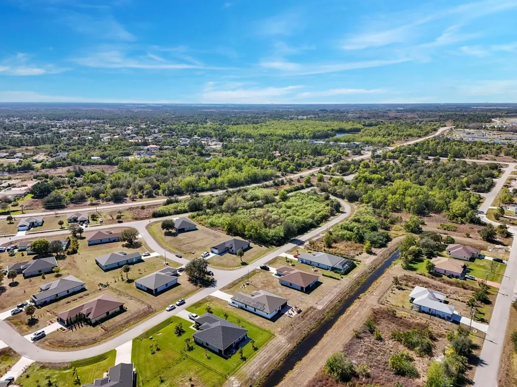 633 Carrillon Avenue S Lehigh Acres FL 33974