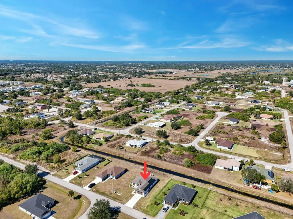 633 Carrillon Avenue S Lehigh Acres FL 33974