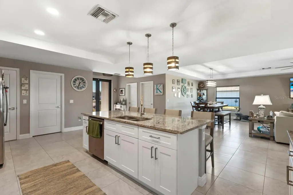 633 Carrillon Avenue S Lehigh Acres FL 33974