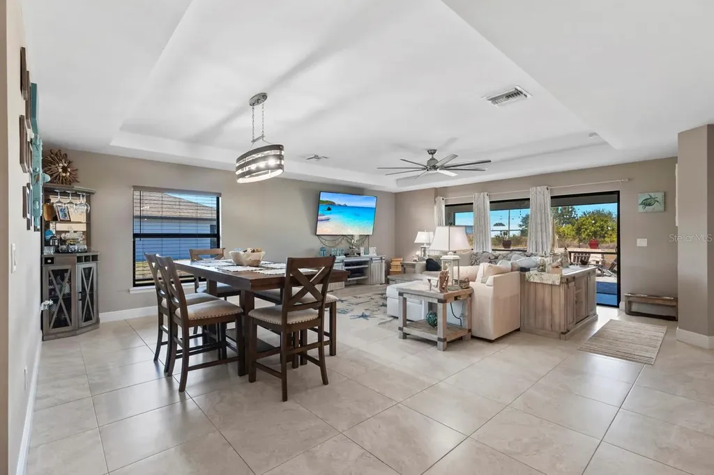 633 Carrillon Avenue S Lehigh Acres FL 33974