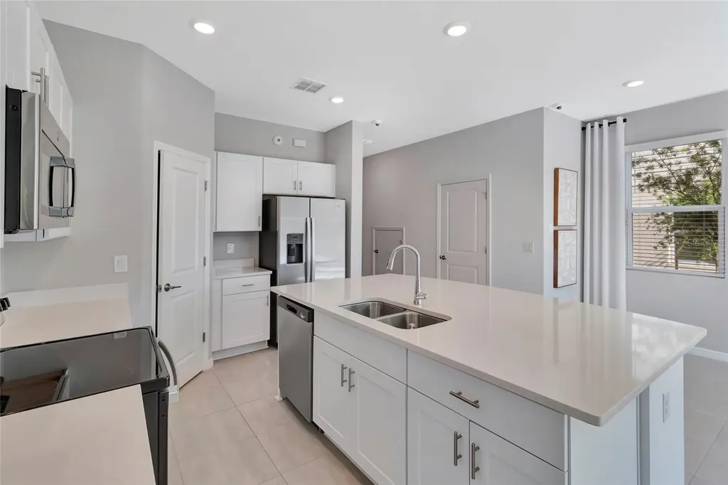 2596 Penguin Boulevard Davenport FL 33837