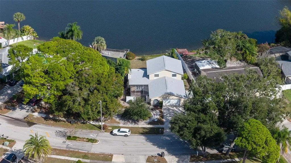 6809 Twelve Oaks Boulevard Tampa FL 33634