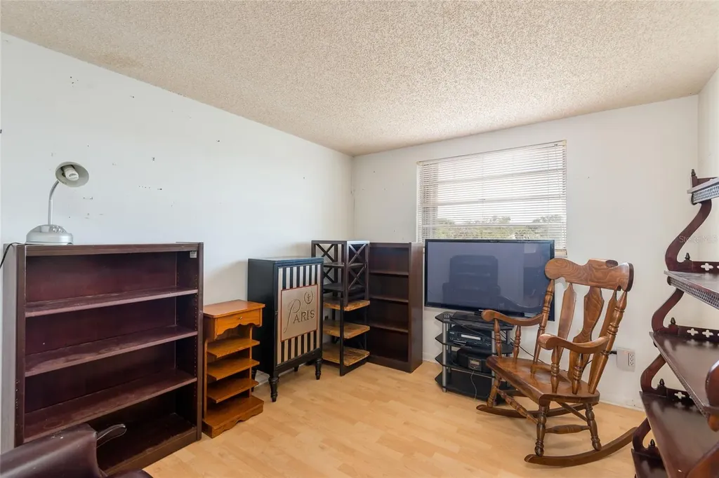 6809 Twelve Oaks Boulevard Tampa FL 33634