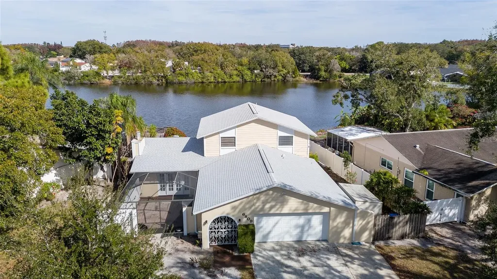 6809 Twelve Oaks Boulevard Tampa FL 33634