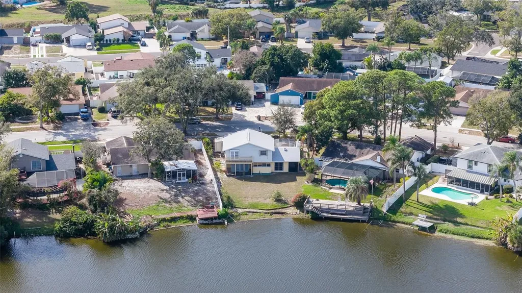 6809 Twelve Oaks Boulevard Tampa FL 33634