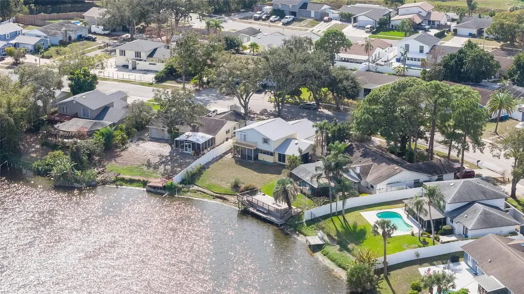 6809 Twelve Oaks Boulevard Tampa FL 33634