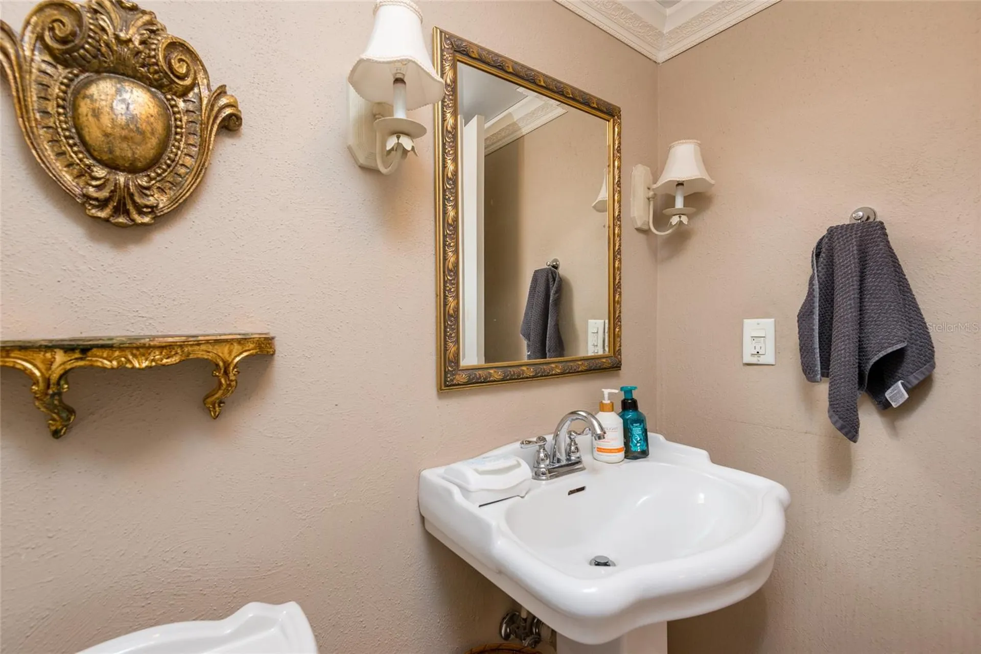 6809 Twelve Oaks Boulevard Tampa FL 33634