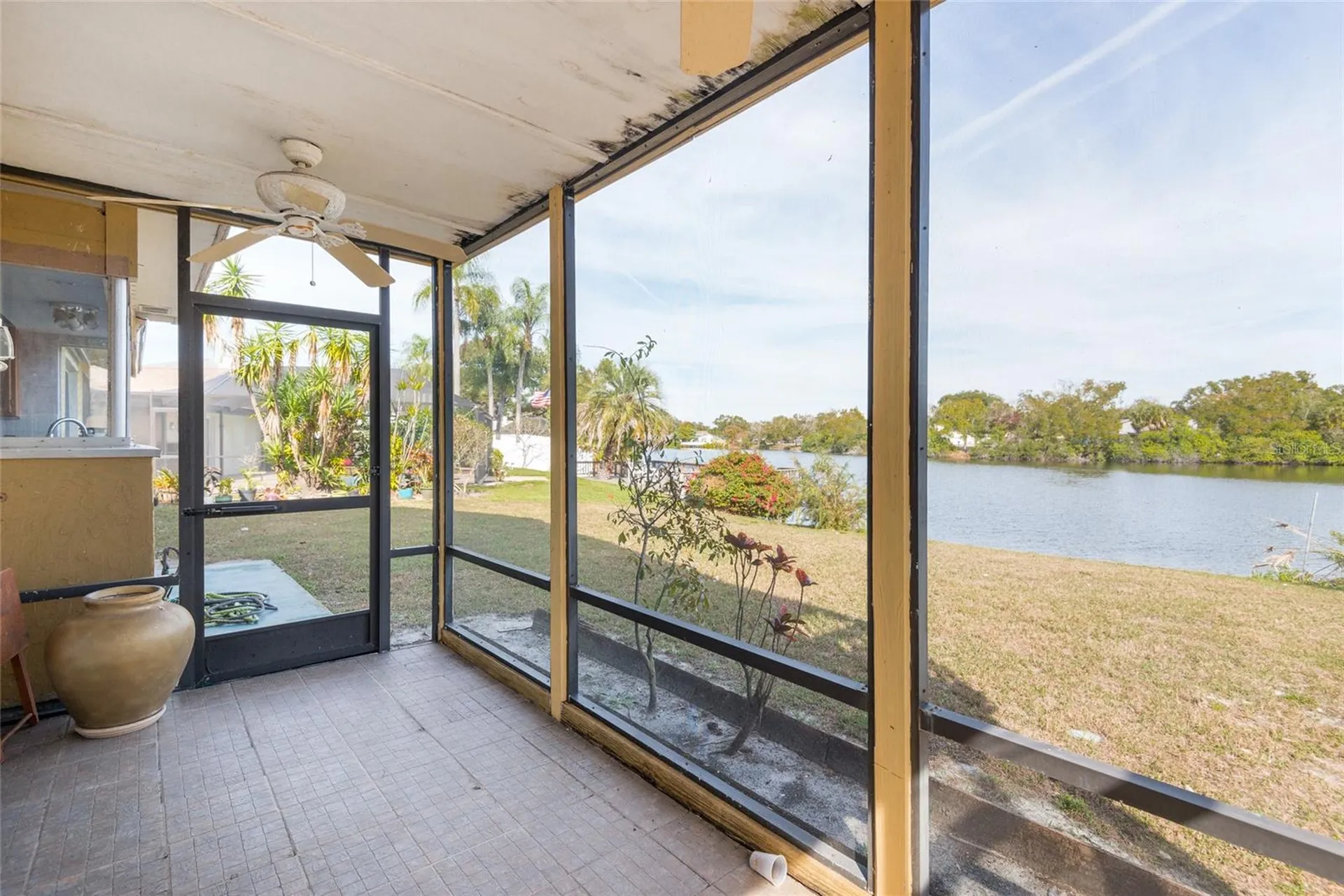 6809 Twelve Oaks Boulevard Tampa FL 33634