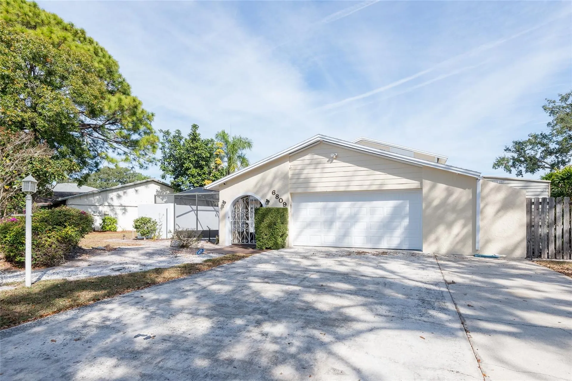 6809 Twelve Oaks Boulevard Tampa FL 33634