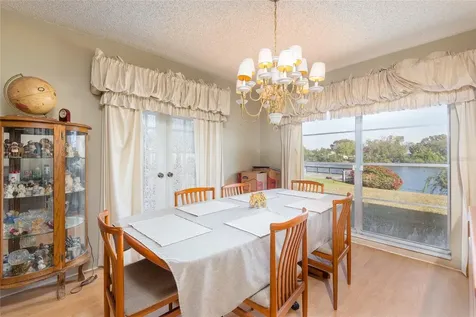 6809 Twelve Oaks Boulevard Tampa FL 33634