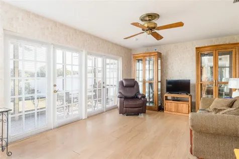 6809 Twelve Oaks Boulevard Tampa FL 33634