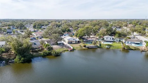 6809 Twelve Oaks Boulevard Tampa FL 33634