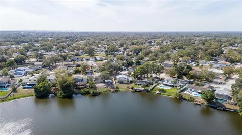 6809 Twelve Oaks Boulevard Tampa FL 33634