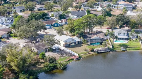 6809 Twelve Oaks Boulevard Tampa FL 33634