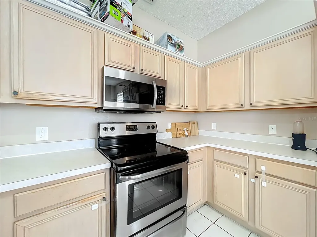 15000 Lake Azure Drive Orlando FL 32824